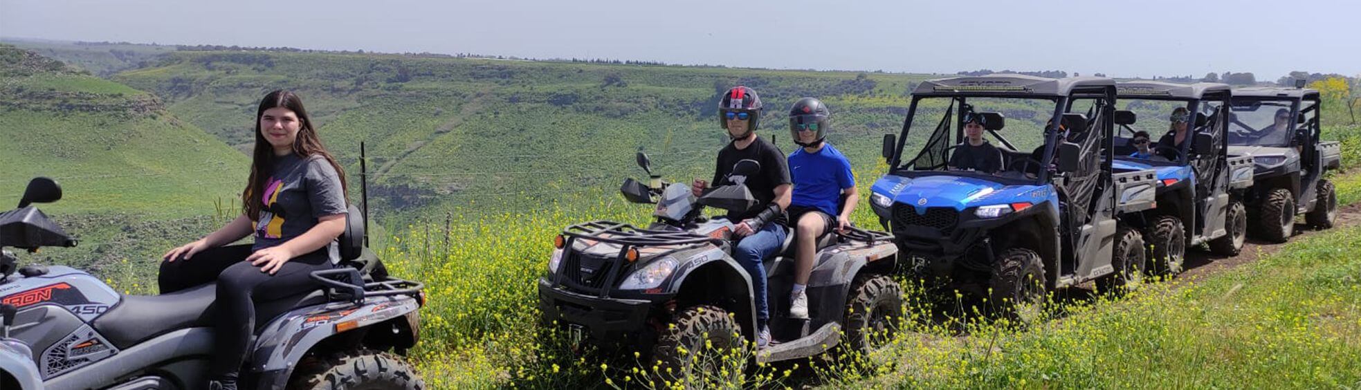 רוכבי רייזר הגולן בשטח הפתוח